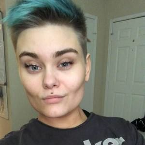 Meet your Posher, Renee